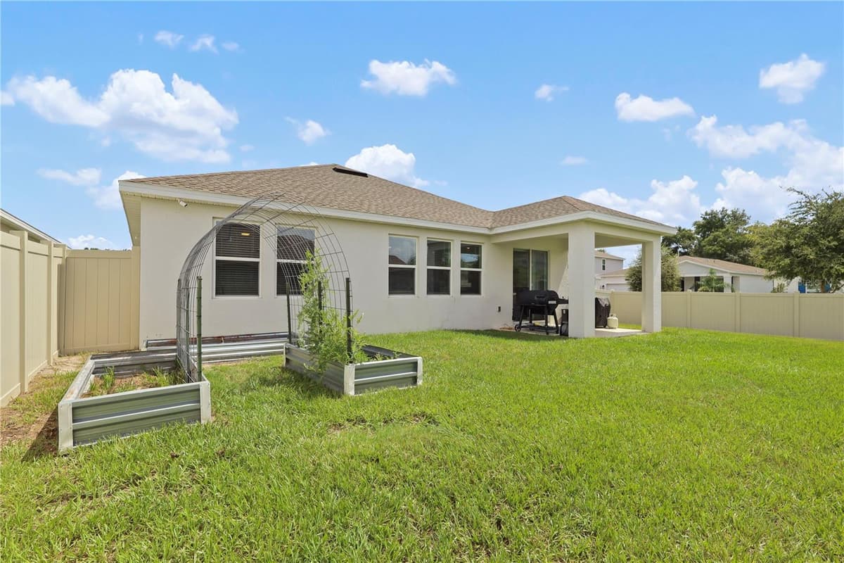33571 SKY BLOSSOM CIRCLE — photo 10 of 54