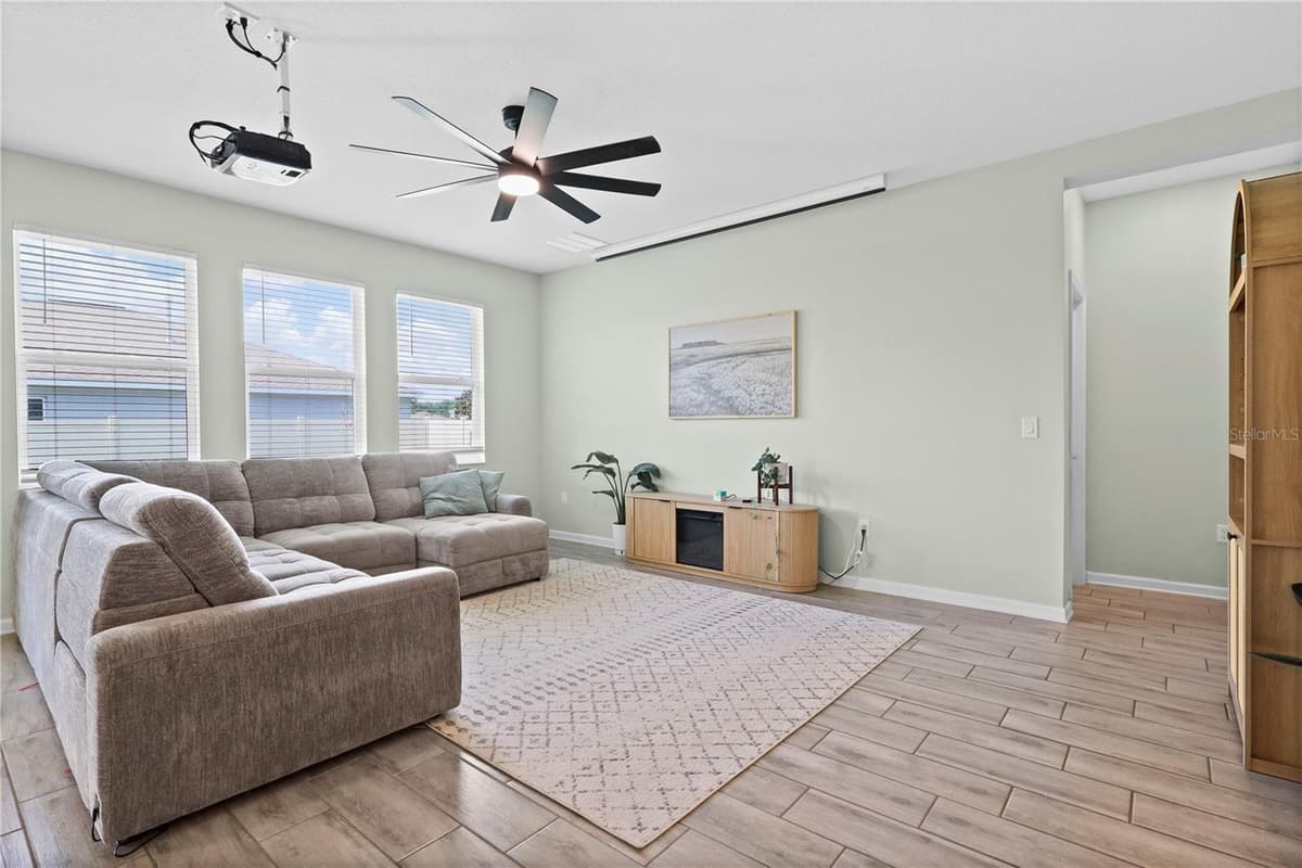 33571 SKY BLOSSOM CIRCLE — photo 17 of 54