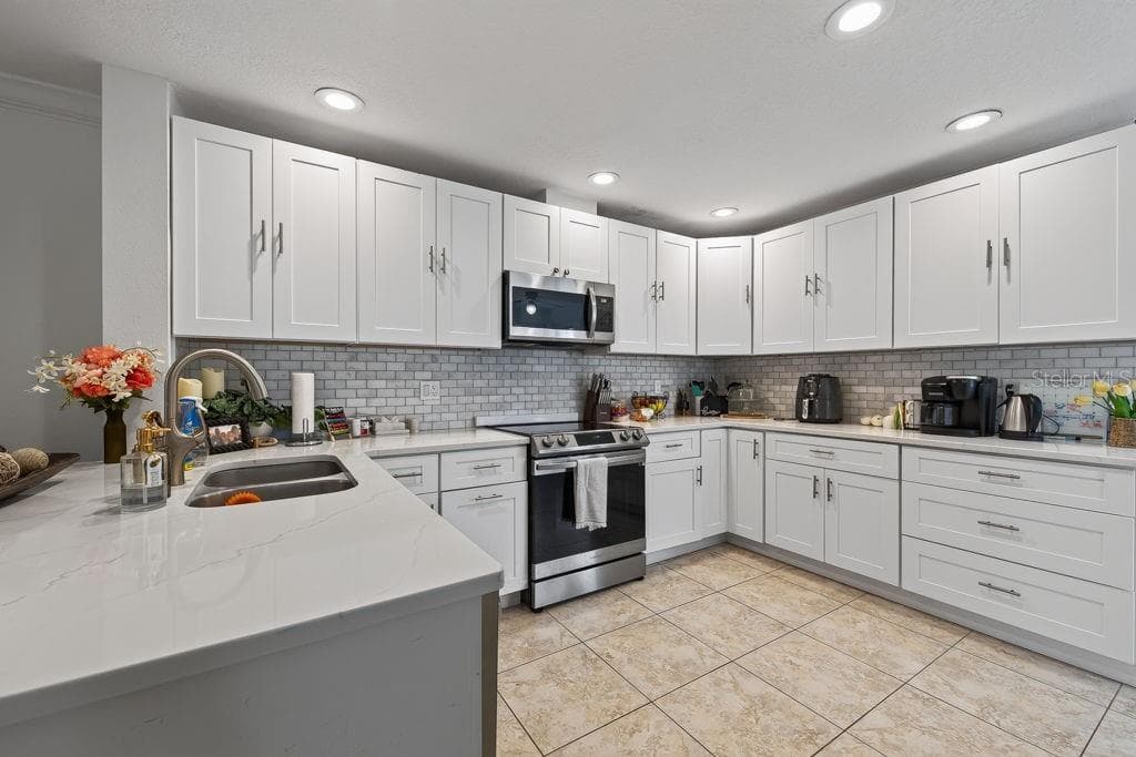 1672 WATERMARK CIRCLE — photo 16 of 66