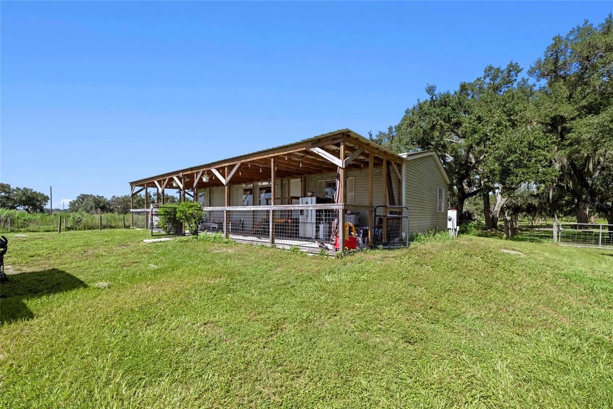 10066 MIZELL ROAD — photo 4 of 76