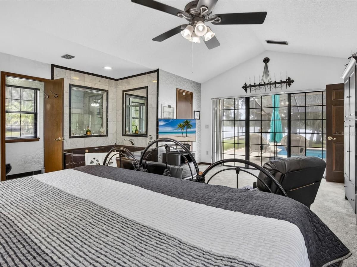 671 QUIETWATER COVE — photo 16 of 63