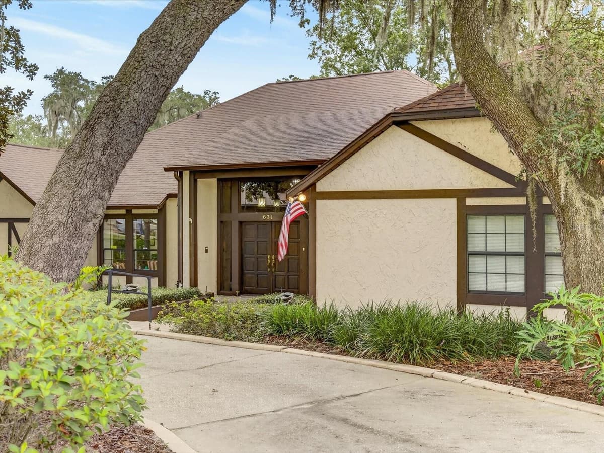 671 QUIETWATER COVE — photo 6 of 63