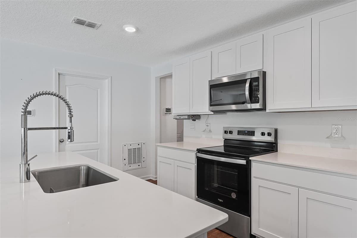 118 HULETT WOODS ROAD — photo 16 of 66