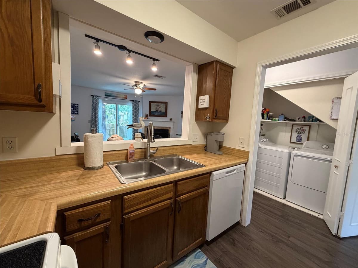10105 VIXEN PLACE — photo 9 of 25