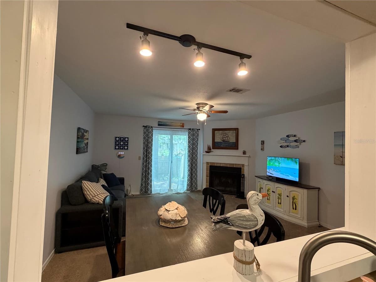 10105 VIXEN PLACE — photo 3 of 25