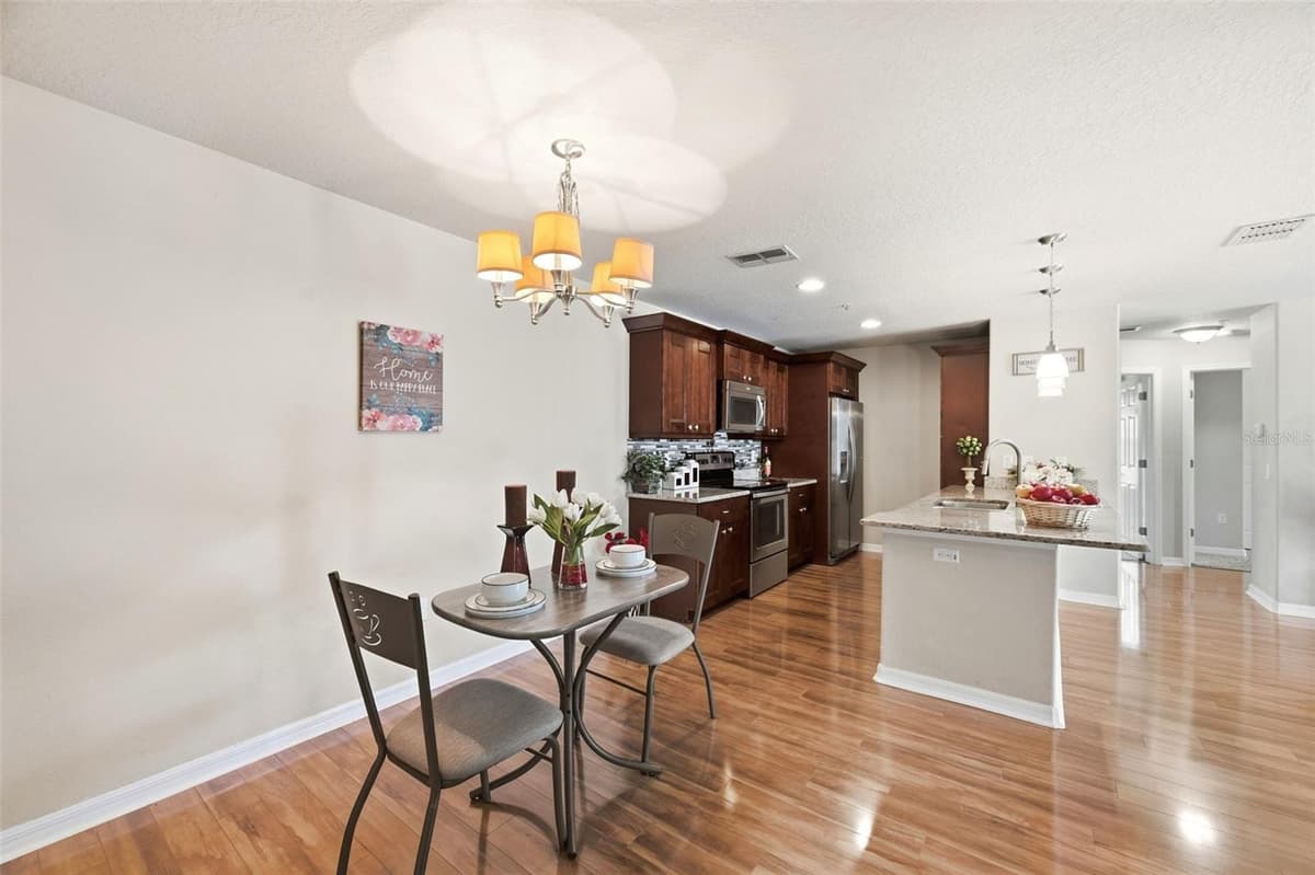5064 ROYAL PALMS WAY — photo 11 of 89