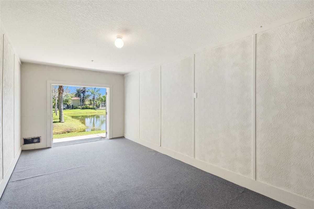 5064 ROYAL PALMS WAY — photo 44 of 89