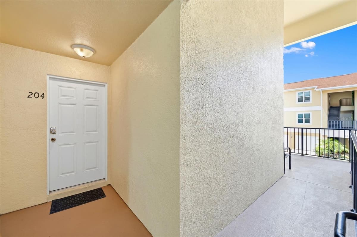 5064 ROYAL PALMS WAY — photo 7 of 89