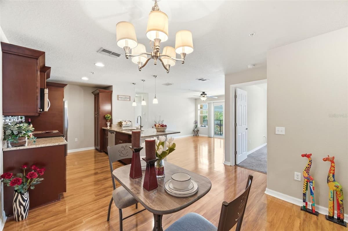 5064 ROYAL PALMS WAY — photo 10 of 89