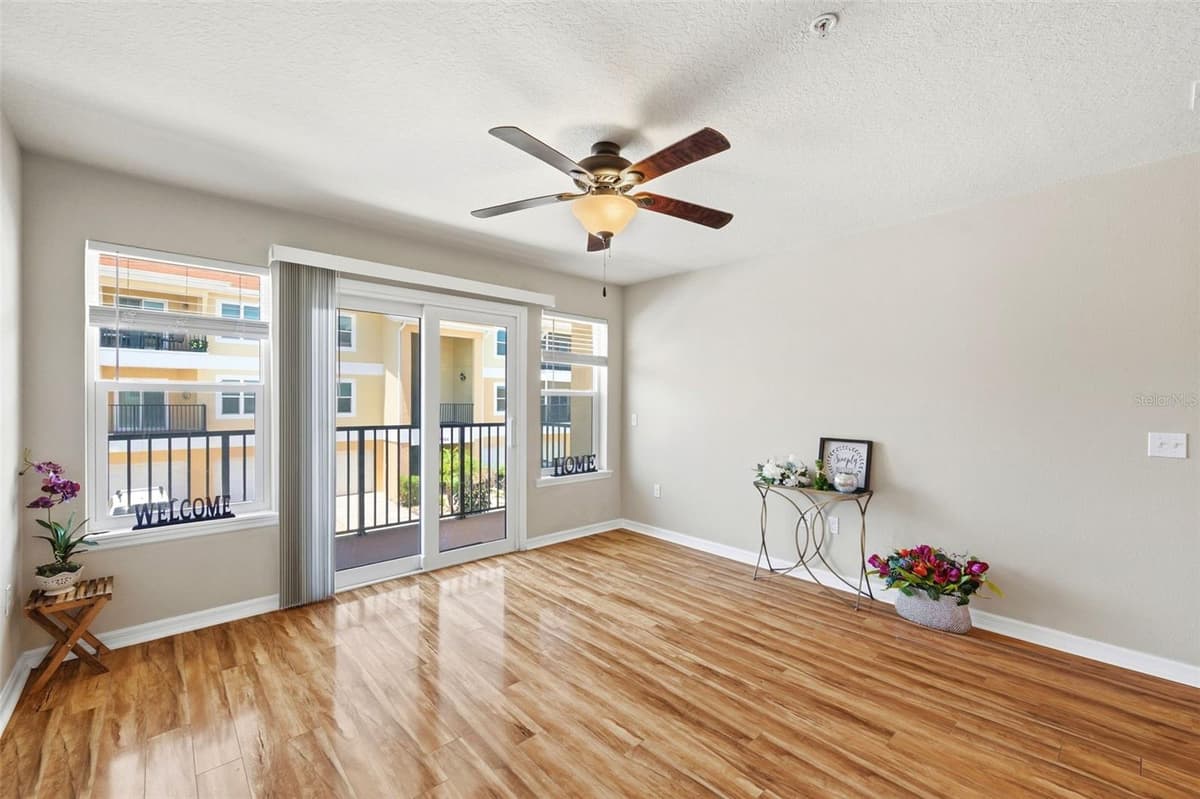 5064 ROYAL PALMS WAY — photo 19 of 89
