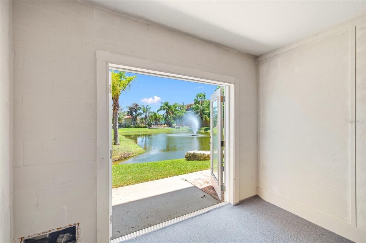 5064 ROYAL PALMS WAY — photo 45 of 89