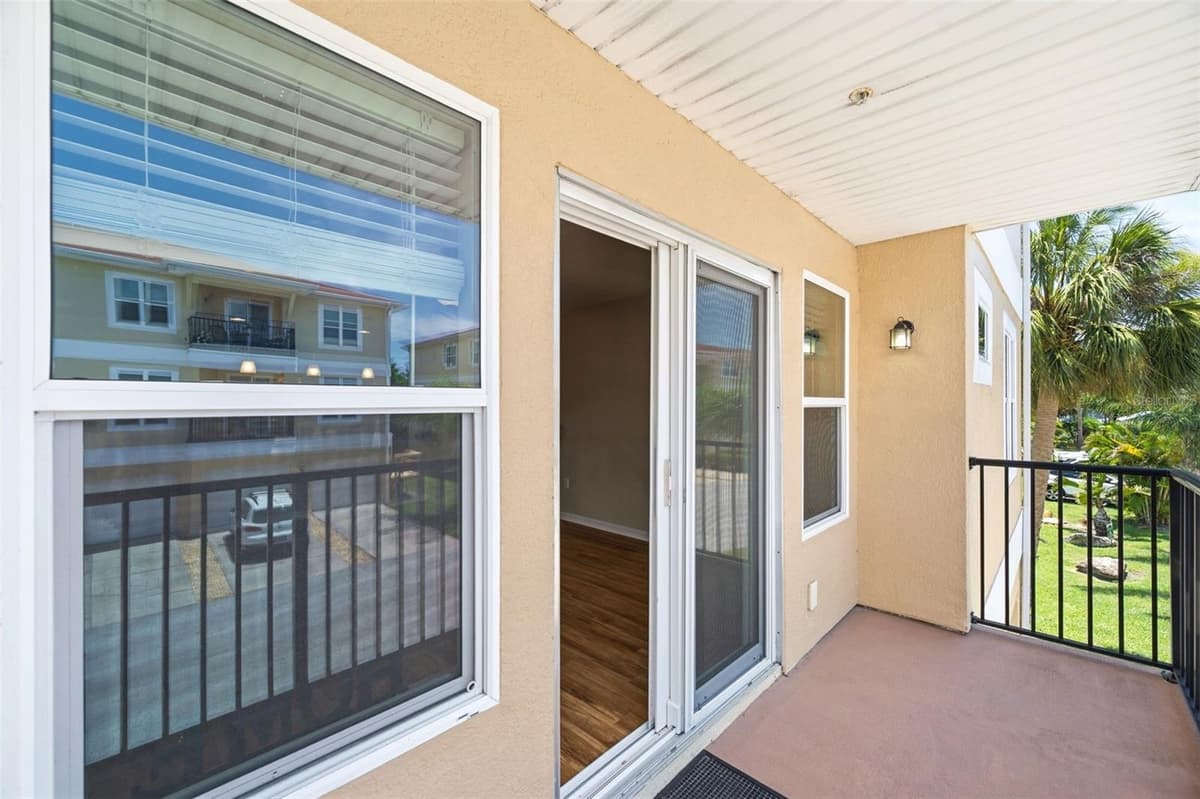 5064 ROYAL PALMS WAY — photo 47 of 89