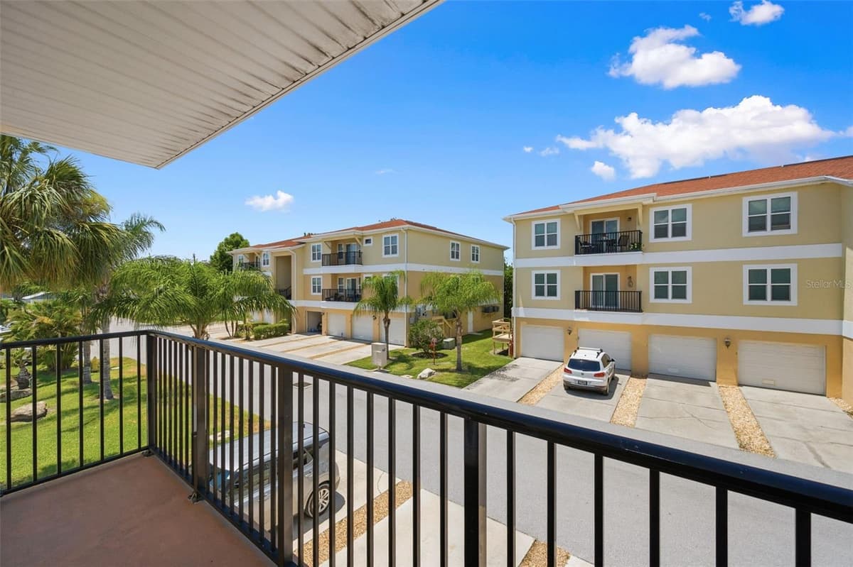 5064 ROYAL PALMS WAY — photo 49 of 89