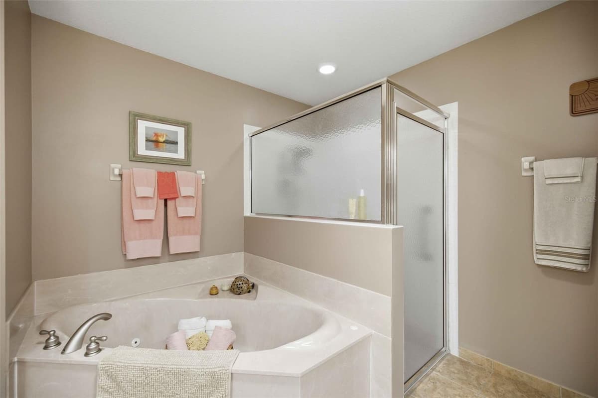 8309 79TH CIRCLE — photo 17 of 44