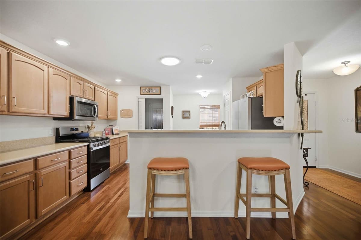 8309 79TH CIRCLE — photo 10 of 44