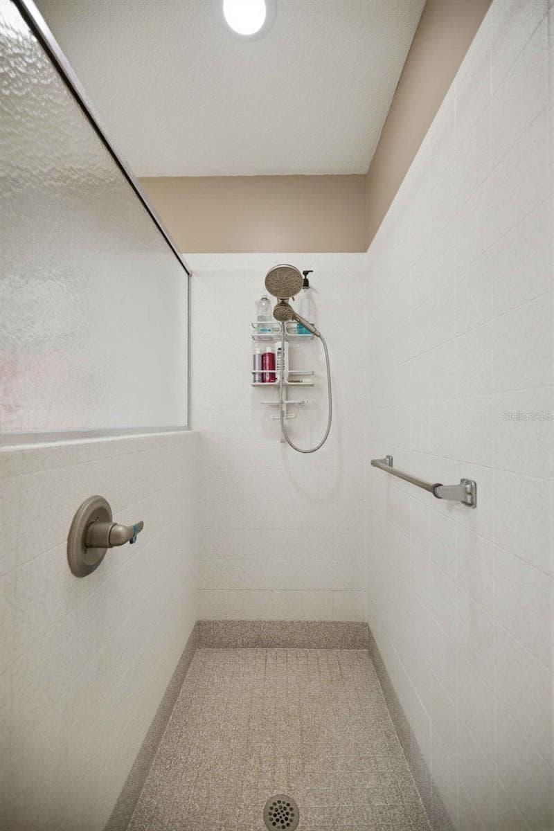 8309 79TH CIRCLE — photo 16 of 44