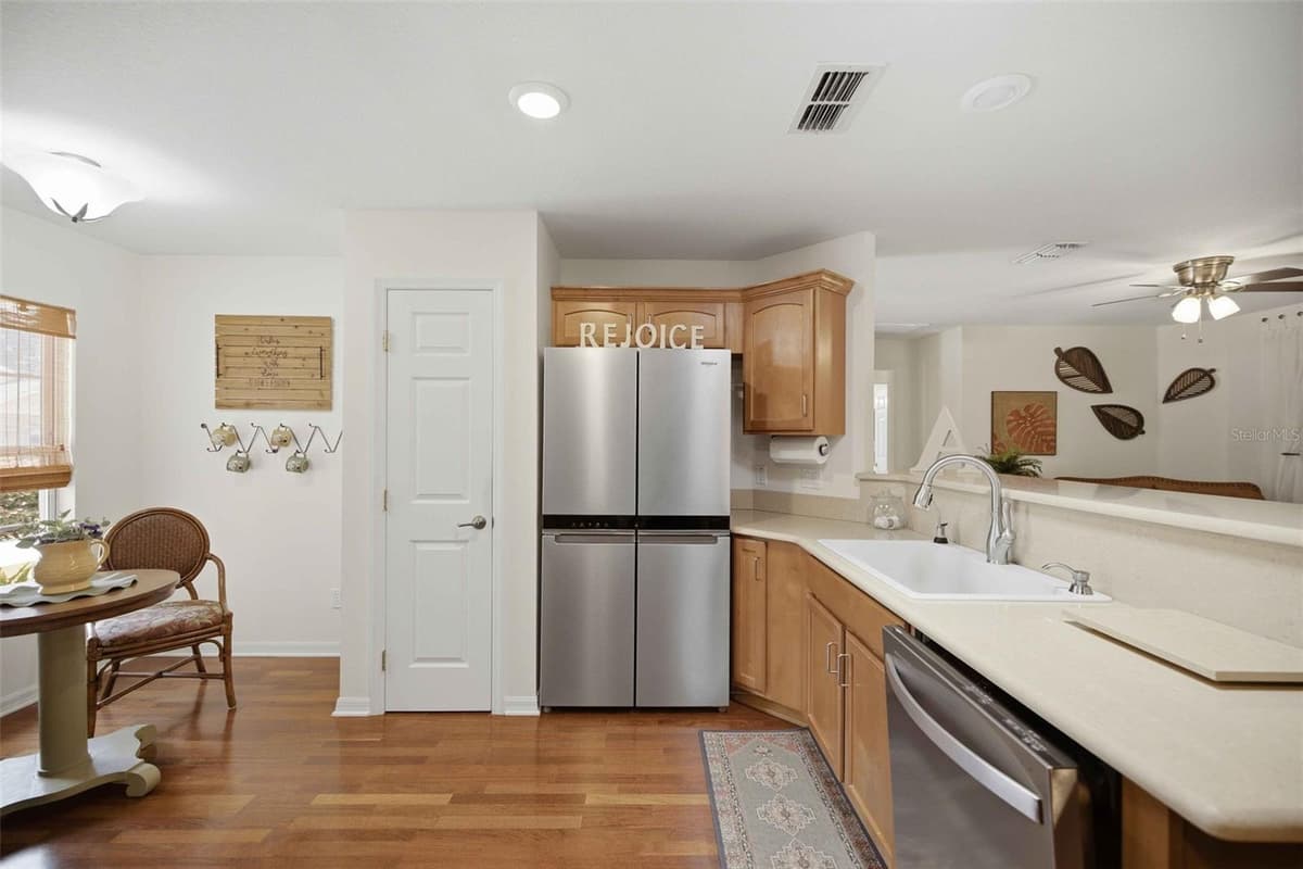 8309 79TH CIRCLE — photo 9 of 44