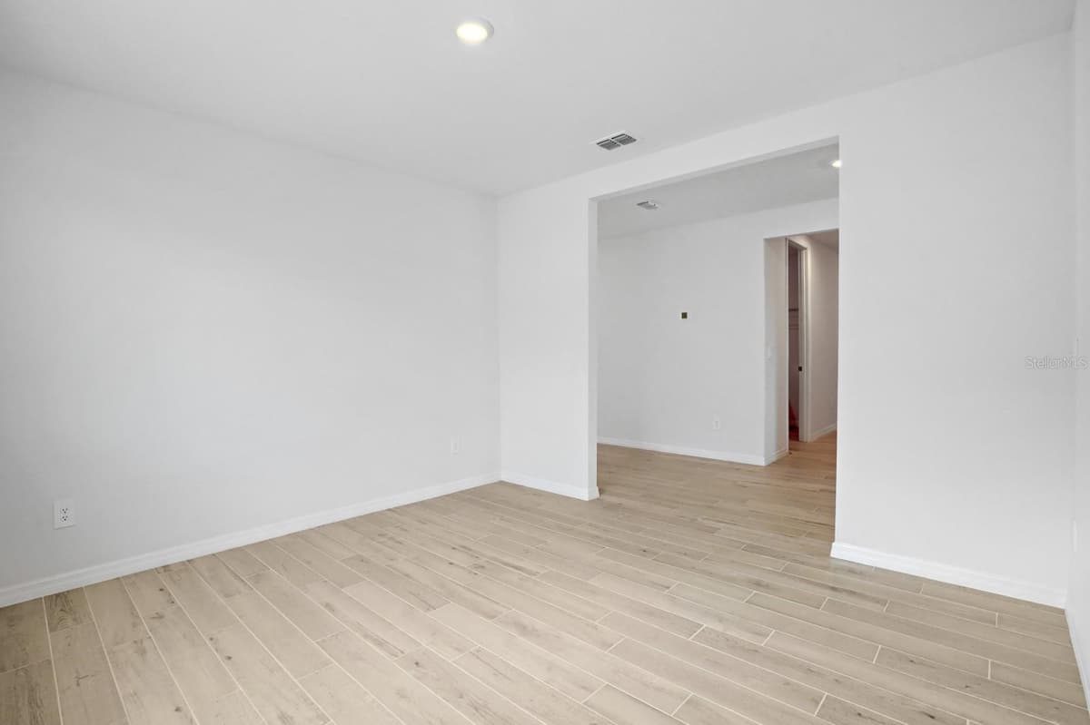 2332 CITRUS BLOOM DRIVE — photo 13 of 34