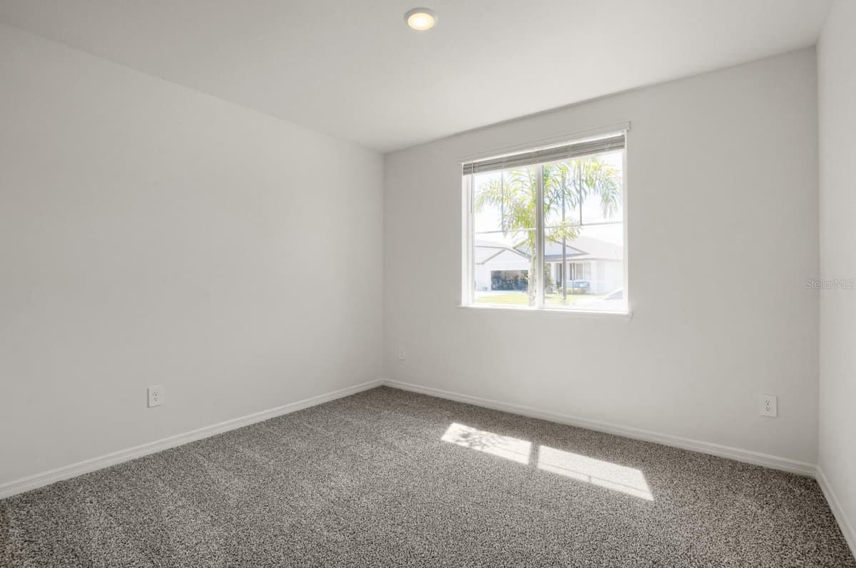 2332 CITRUS BLOOM DRIVE — photo 5 of 34