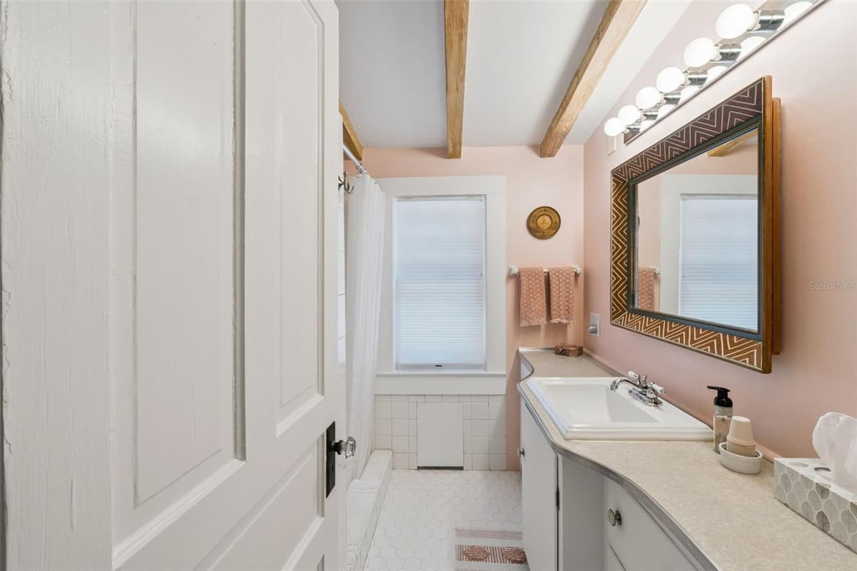 497 VALENCIA STREET — photo 17 of 34