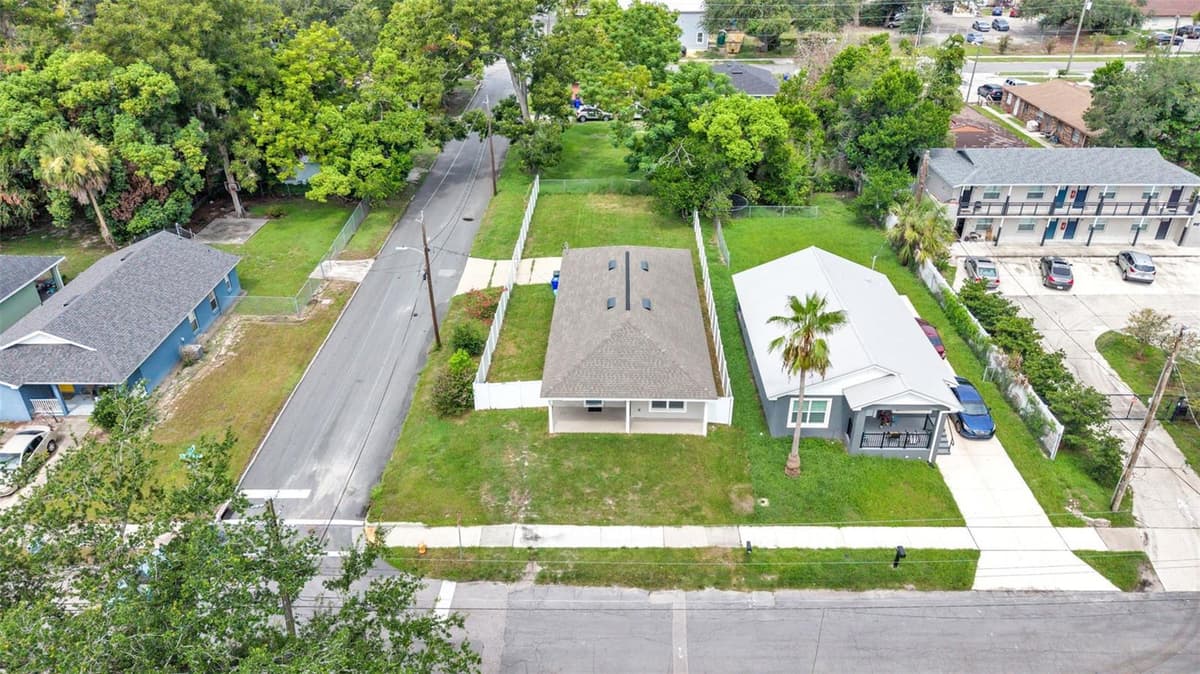 902 VERMONT AVENUE — photo 31 of 35