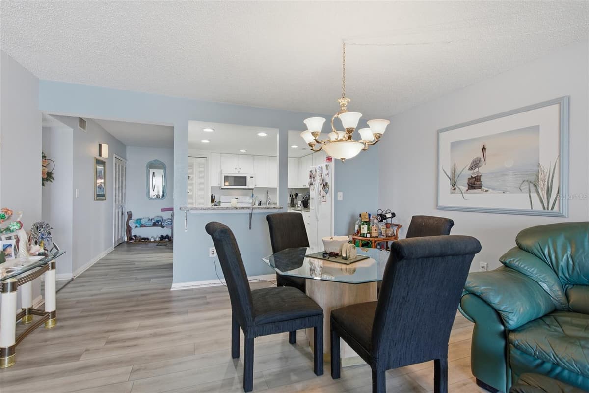 800 GULFVIEW BOULEVARD — photo 15 of 48