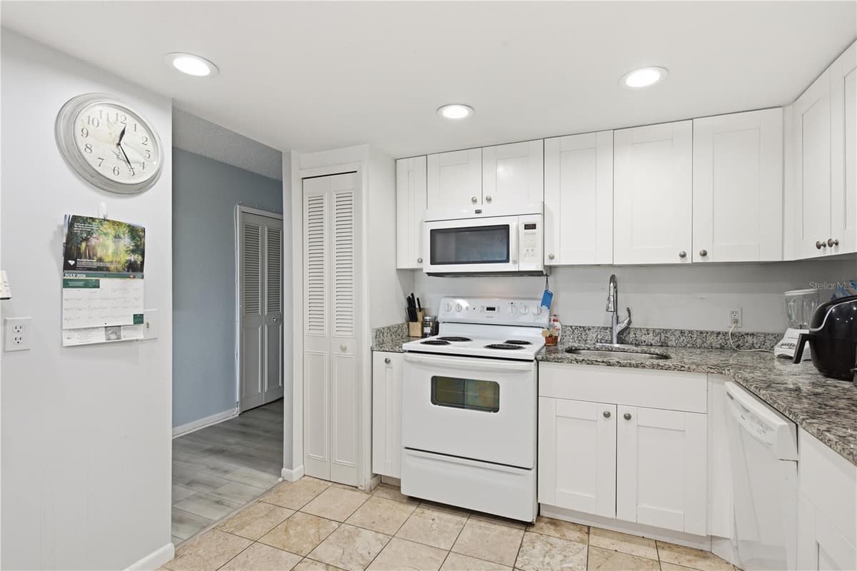 800 GULFVIEW BOULEVARD — photo 19 of 48