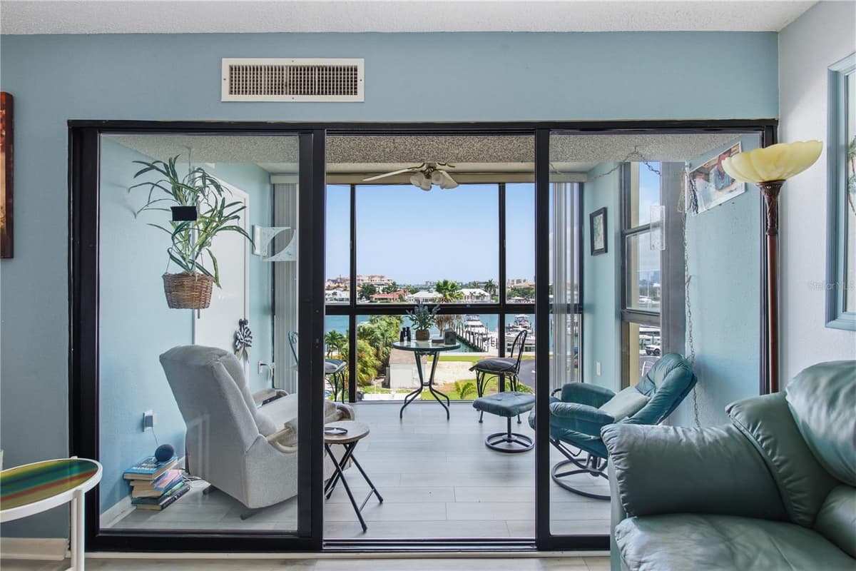 800 GULFVIEW BOULEVARD — photo 10 of 48