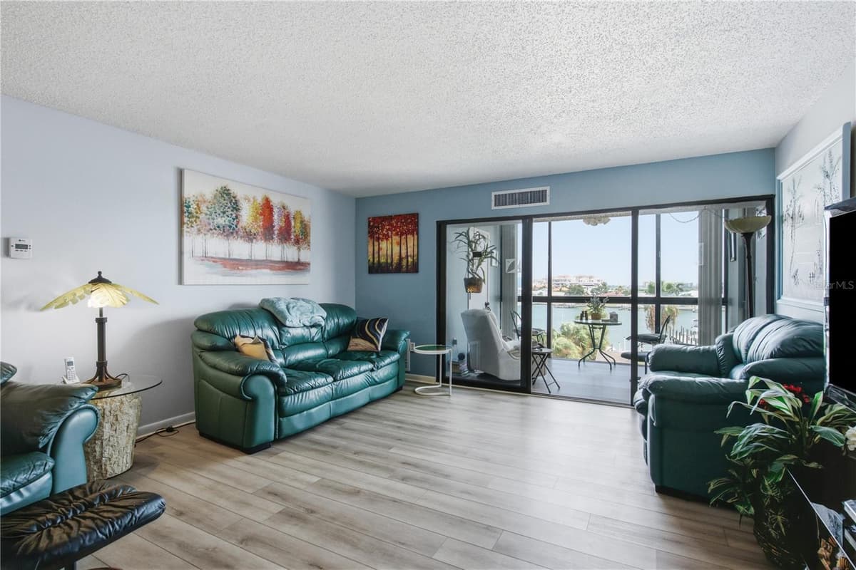 800 GULFVIEW BOULEVARD — photo 8 of 48