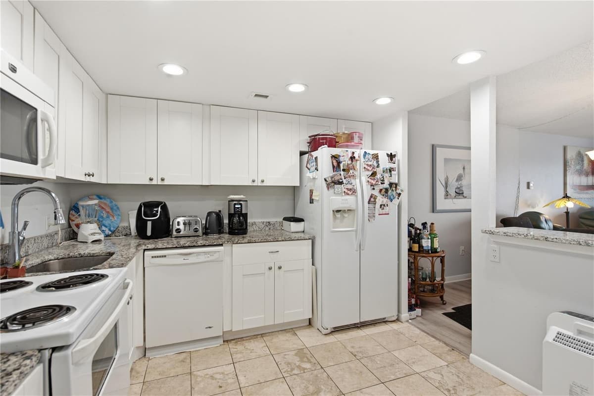 800 GULFVIEW BOULEVARD — photo 17 of 48