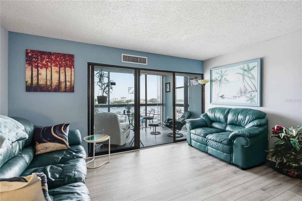 800 GULFVIEW BOULEVARD — photo 9 of 48