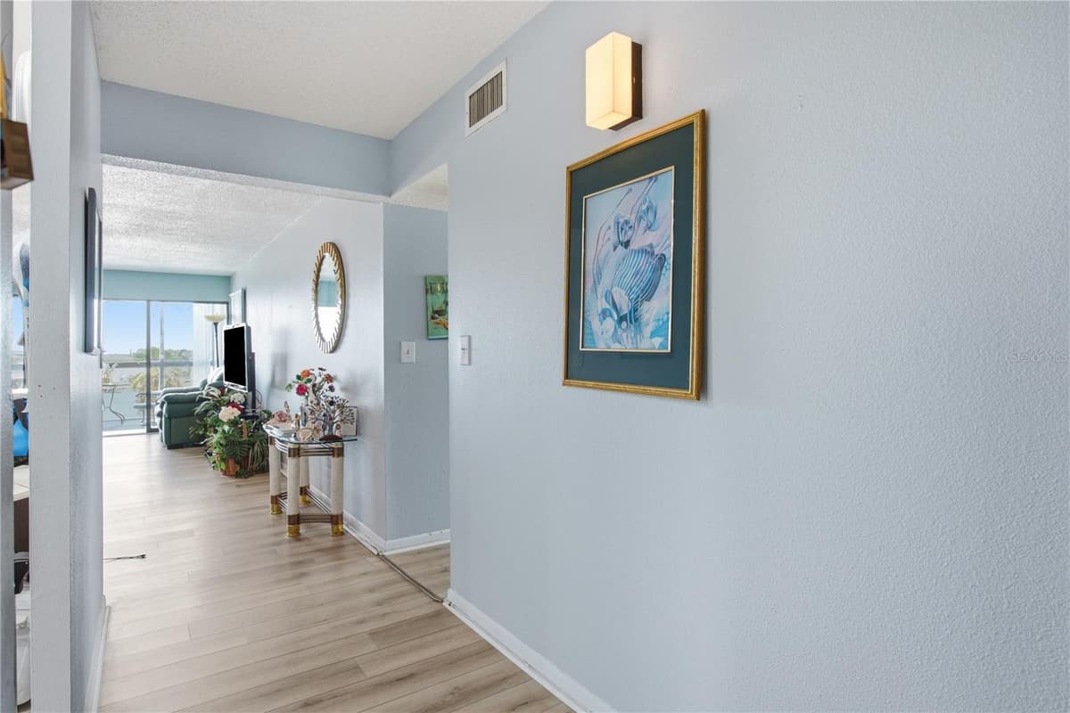 800 GULFVIEW BOULEVARD — photo 6 of 48