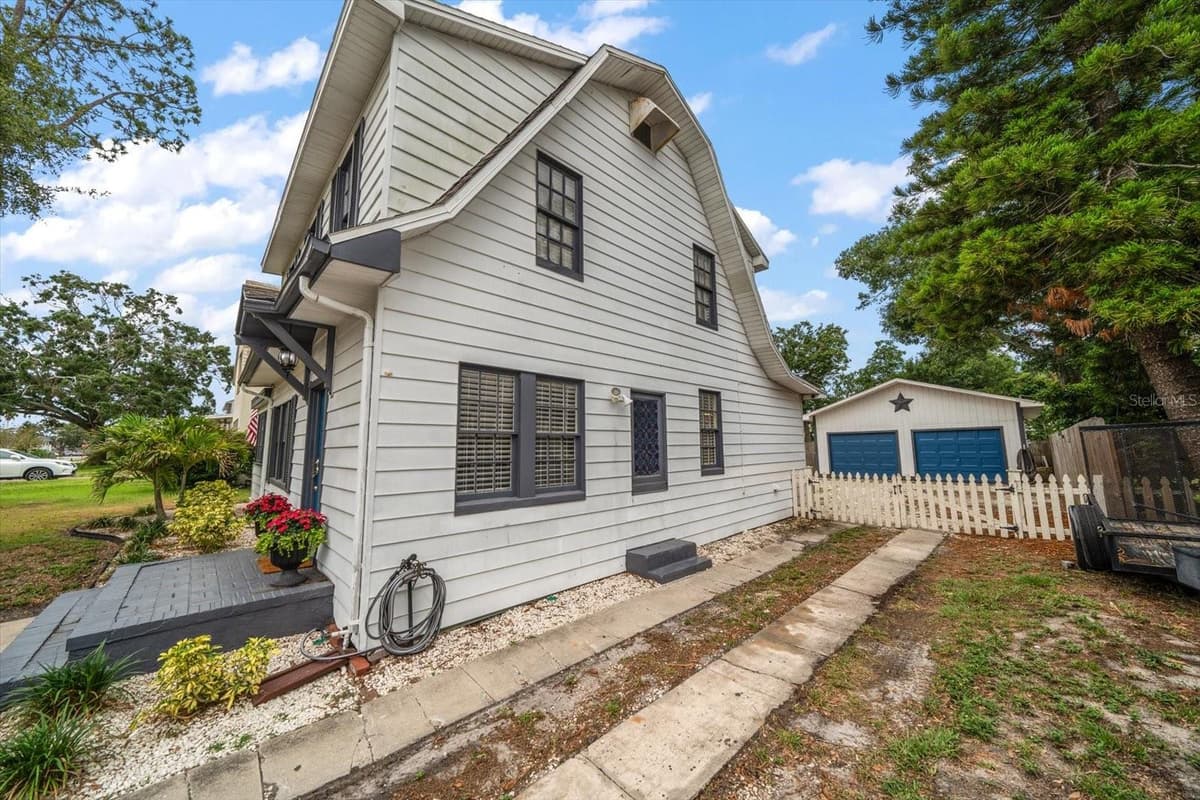 310 LINCOLN AVENUE — photo 38 of 53