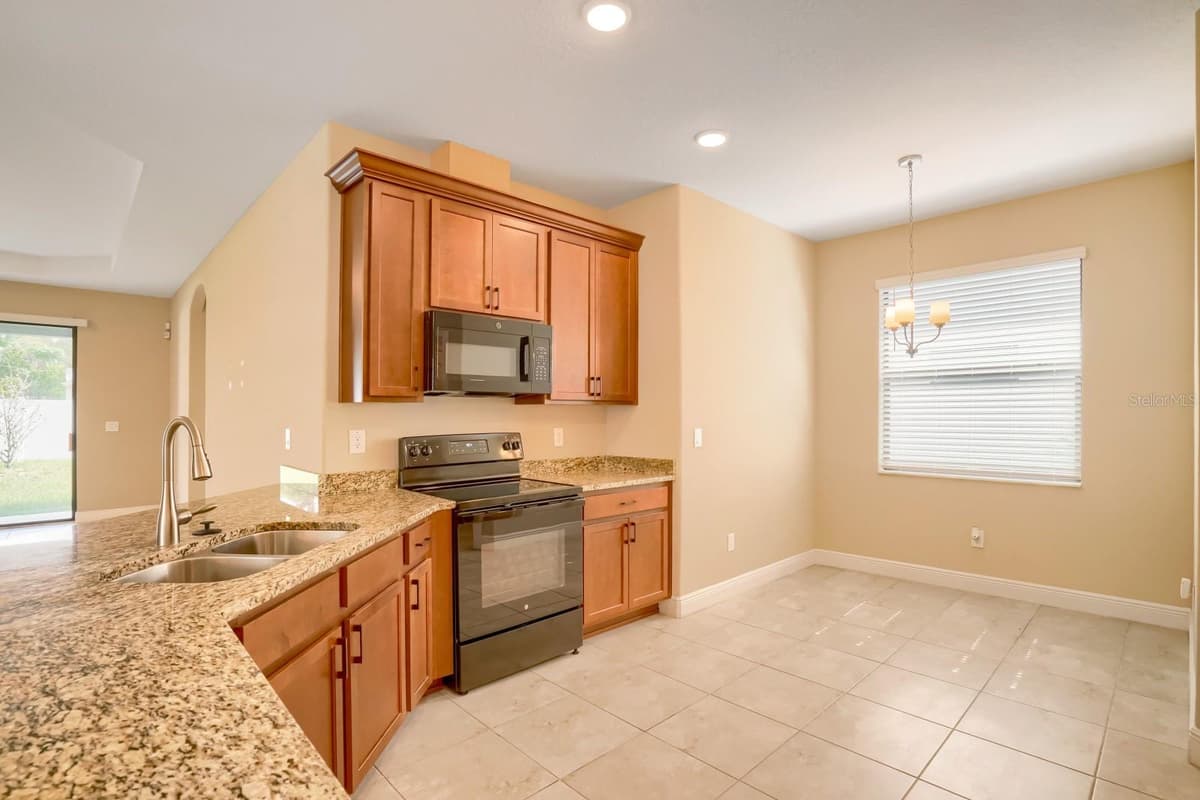 12690 VANDER WAY — photo 12 of 22