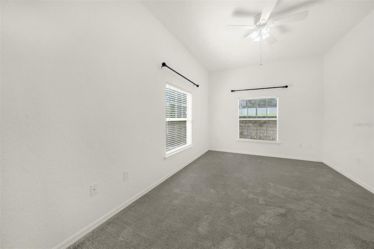 970 SPRING GARDEN AVENUE — photo 38 of 49