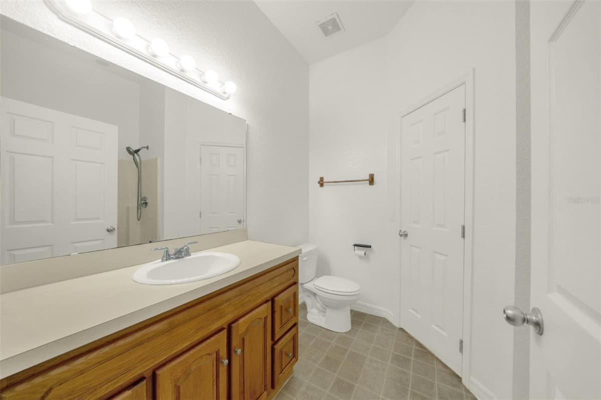 970 SPRING GARDEN AVENUE — photo 48 of 49