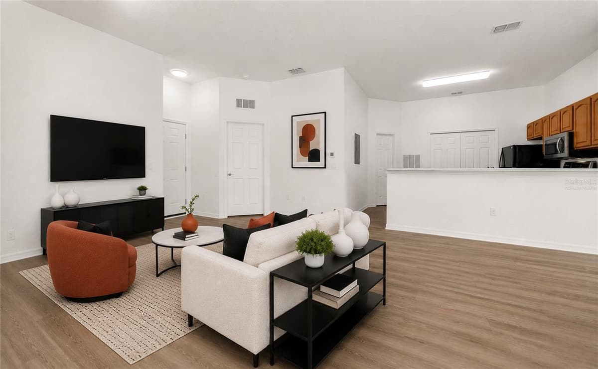 970 SPRING GARDEN AVENUE — photo 8 of 49