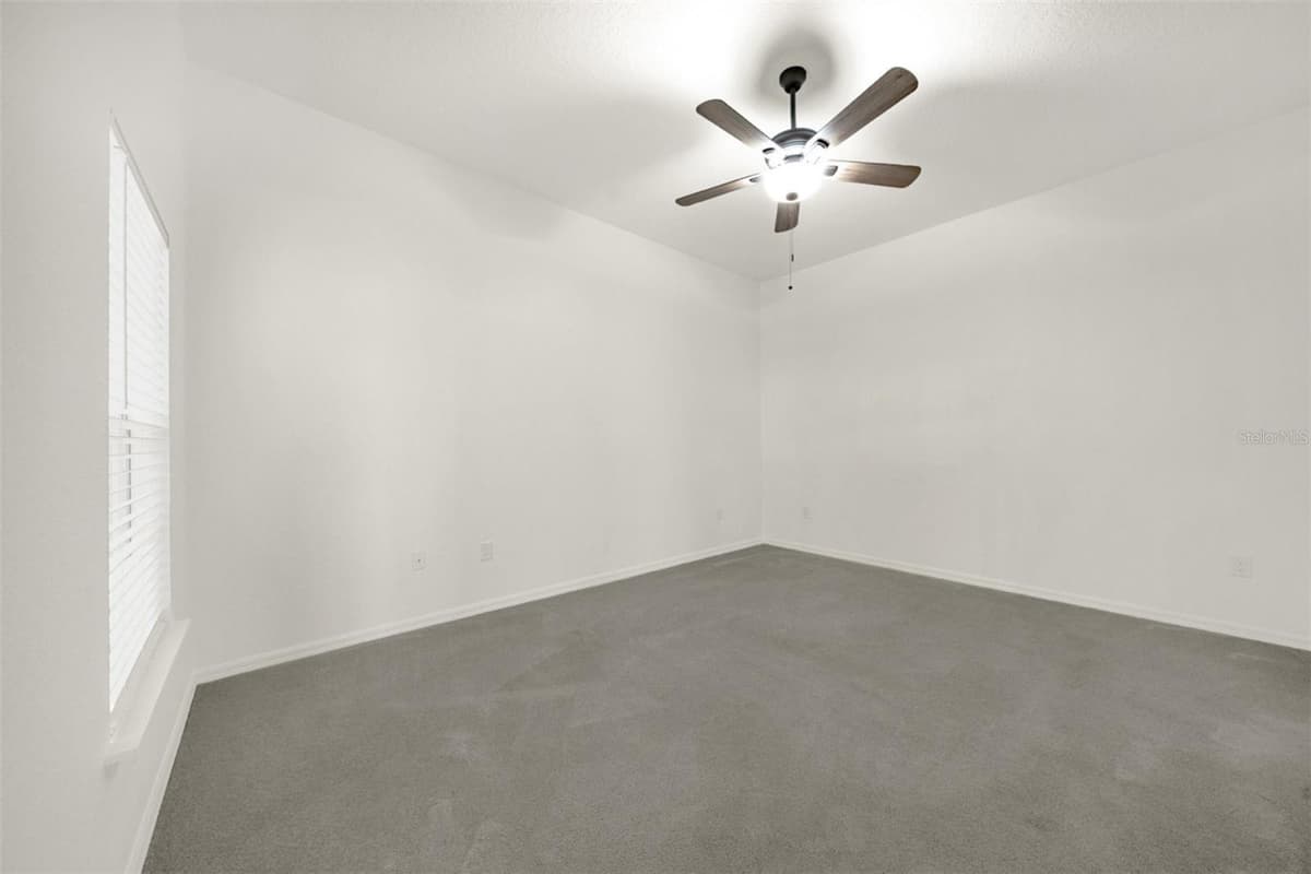 970 SPRING GARDEN AVENUE — photo 43 of 49