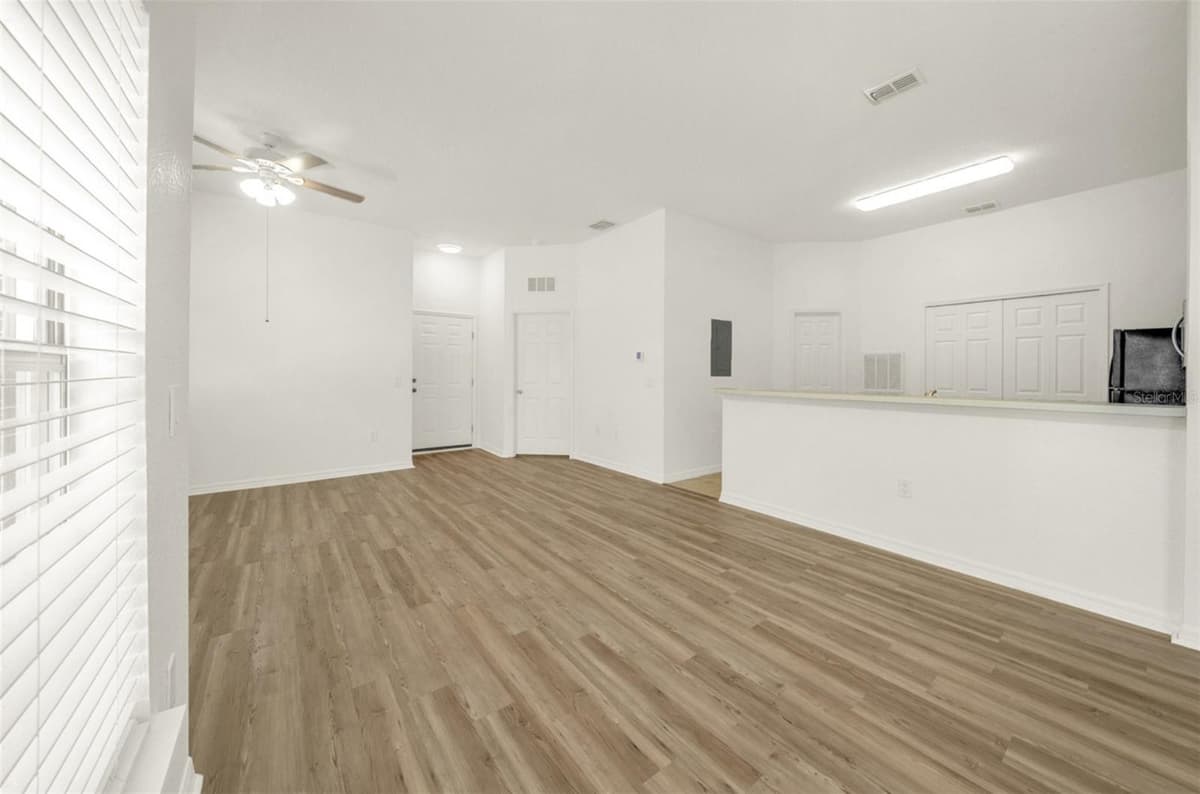 970 SPRING GARDEN AVENUE — photo 35 of 49
