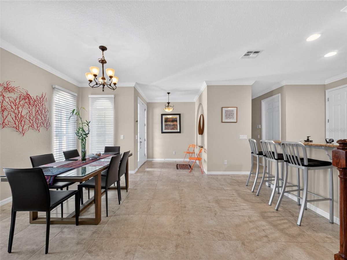8915 DELLA SCALA CIRCLE — photo 8 of 27
