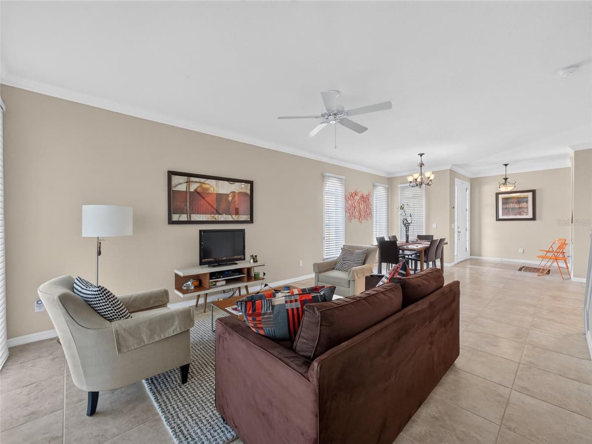 8915 DELLA SCALA CIRCLE — photo 7 of 27