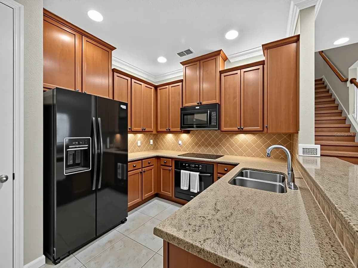 8915 DELLA SCALA CIRCLE — photo 11 of 27