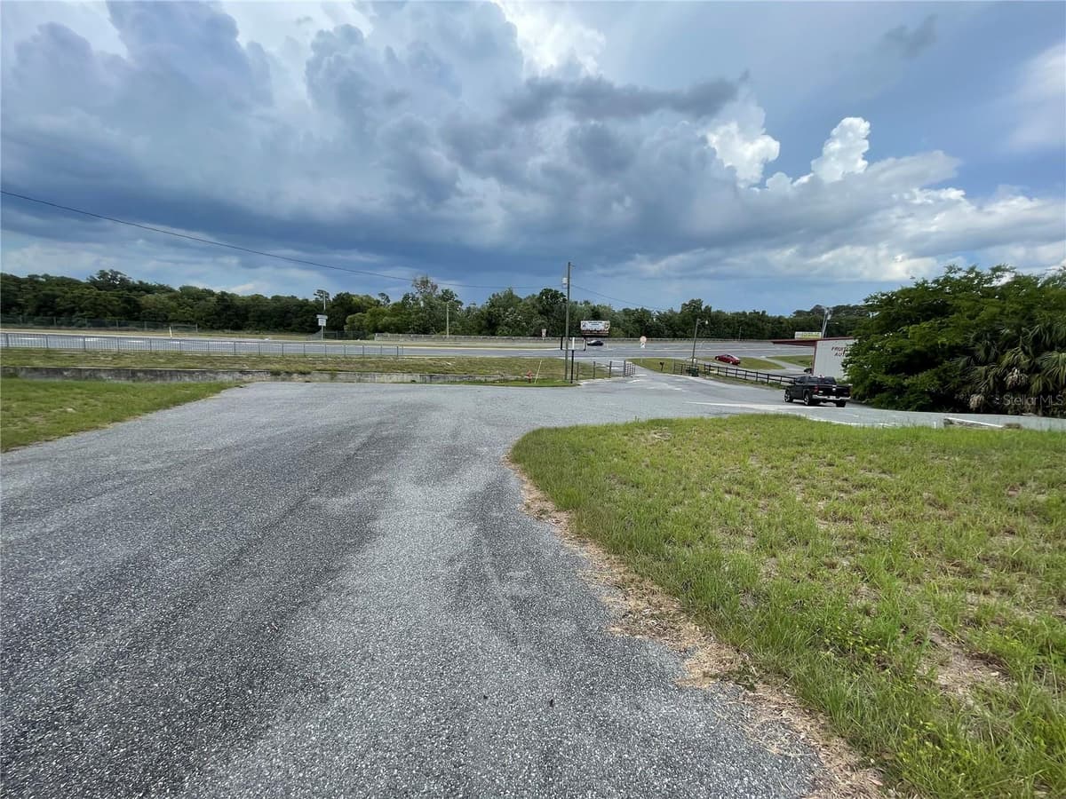 2766 US HIGHWAY 441/27 HIGHWAY — photo 24 of 31