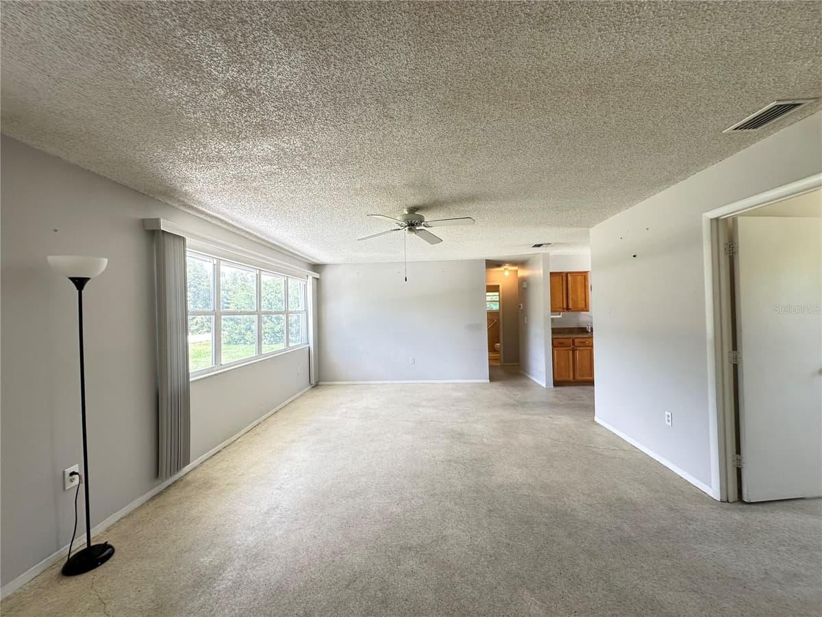 3543 DRANCE STREET — photo 3 of 36