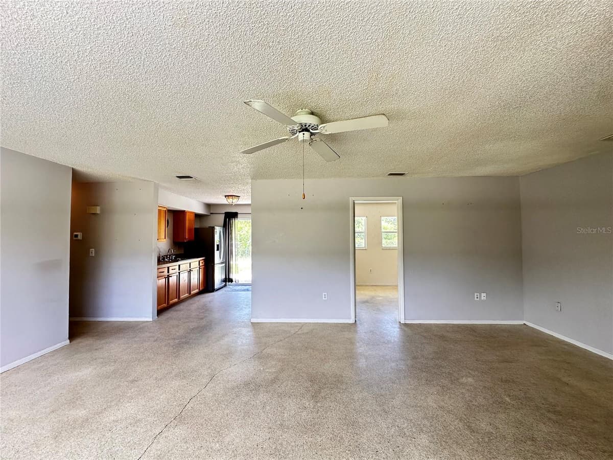 3543 DRANCE STREET — photo 4 of 36