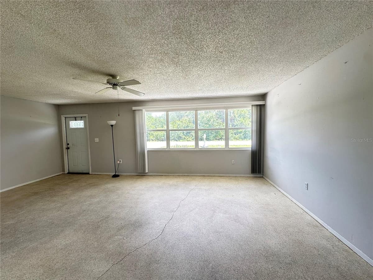 3543 DRANCE STREET — photo 5 of 36