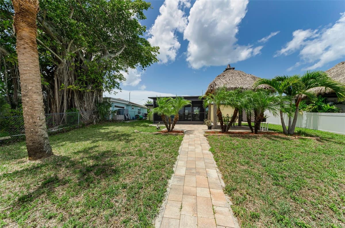 4946 BLUE HERON DRIVE — photo 56 of 87