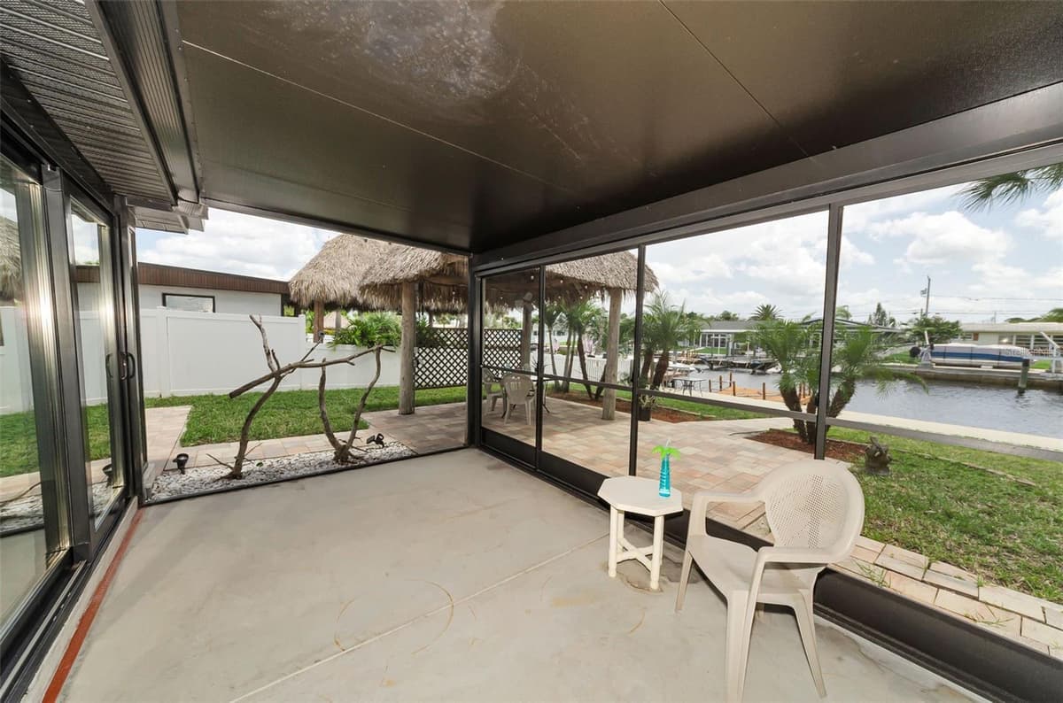 4946 BLUE HERON DRIVE — photo 36 of 87