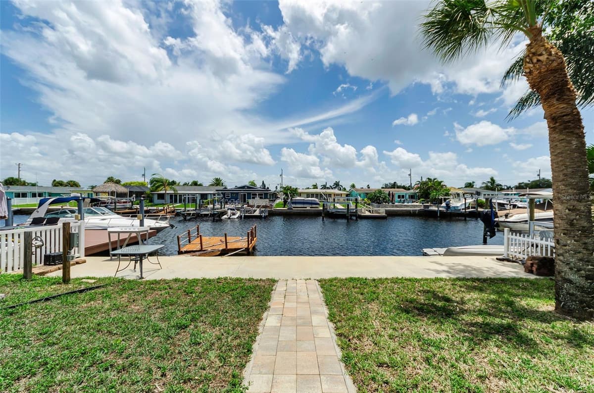4946 BLUE HERON DRIVE — photo 46 of 87