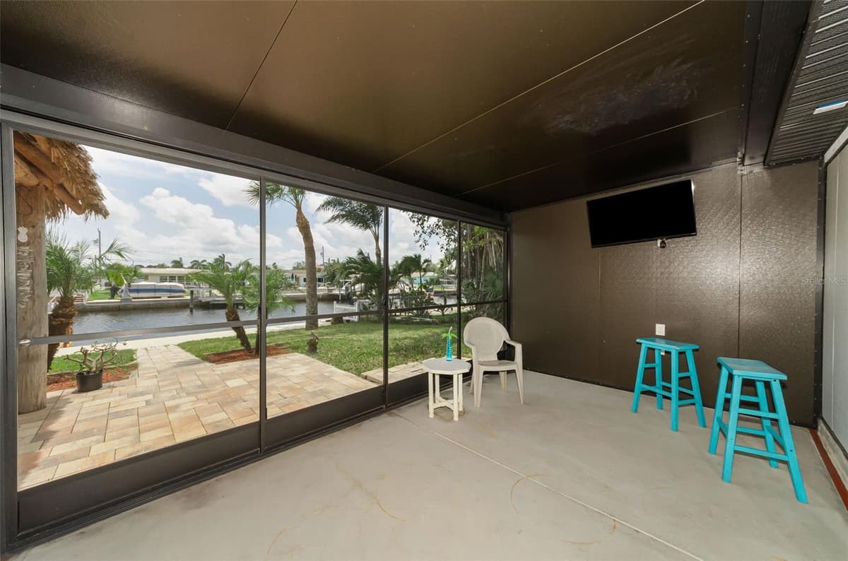 4946 BLUE HERON DRIVE — photo 35 of 87